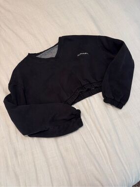Alphalete Cropped Sweater - Medium/Black